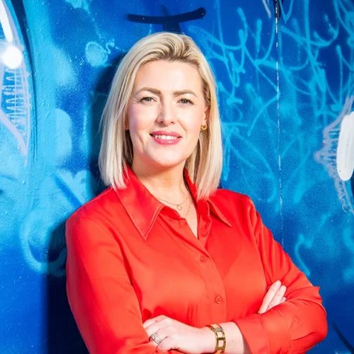 Lesley Harper